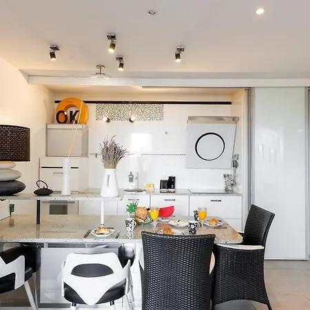 Palais Prestige Yourhosthelper *